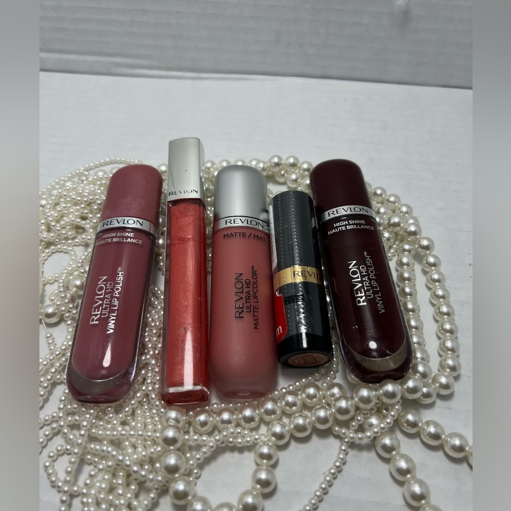 Revlon bundle, all new! You will receive all in pictures!